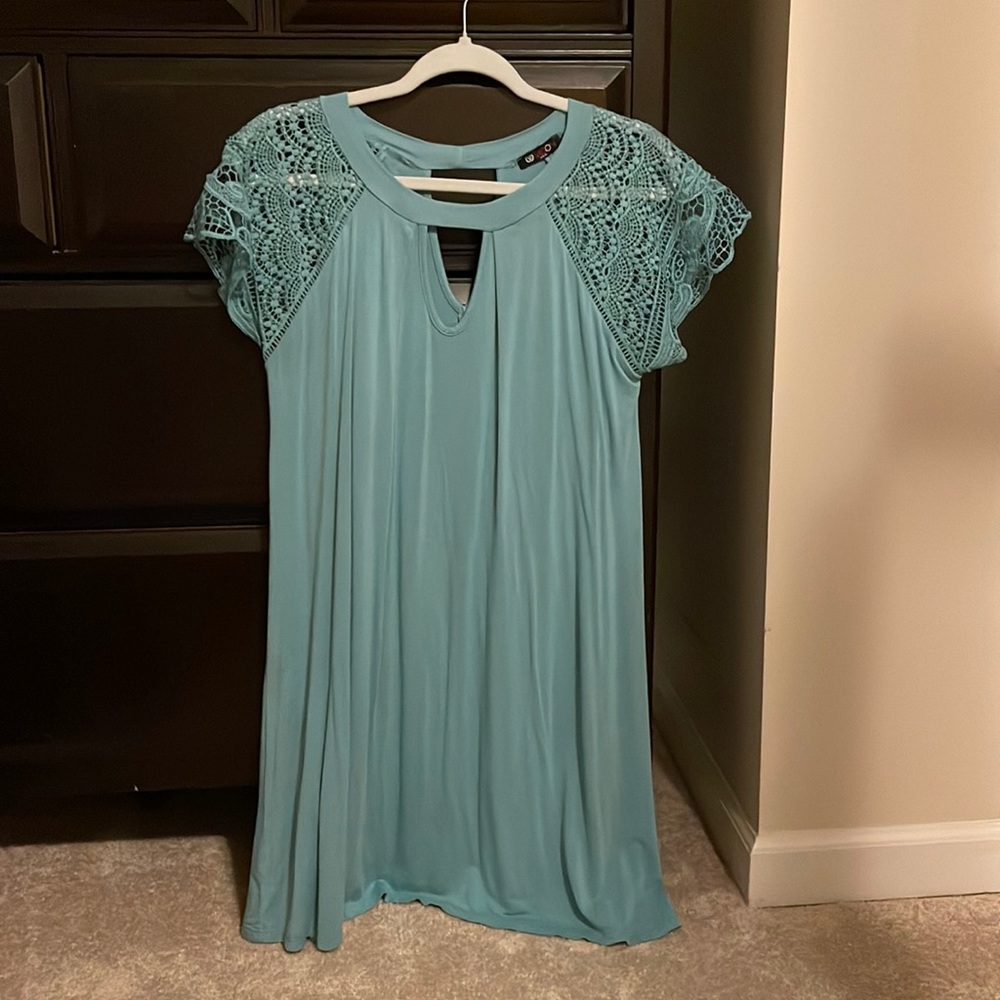 Beautiful blue dress with lace arms- size s